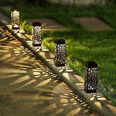Solar lawn lamps