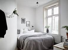 Bed lamp