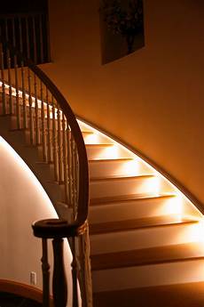 Ceiling lamps