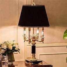 Lamp socket