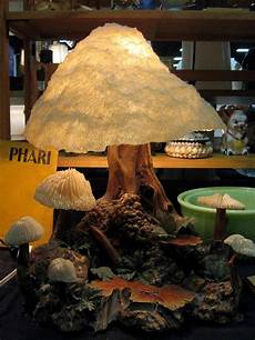Mushroom lamp