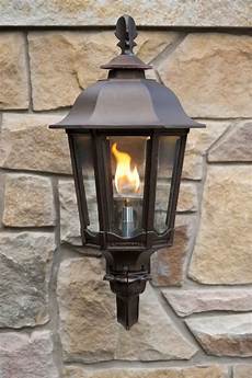 Outdoor lamp fixtures