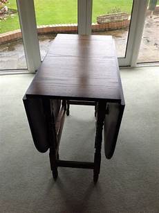 Oval bracket lamp