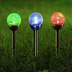 Solar lawn lamps
