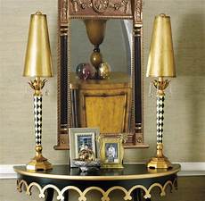 Traditional table lamps