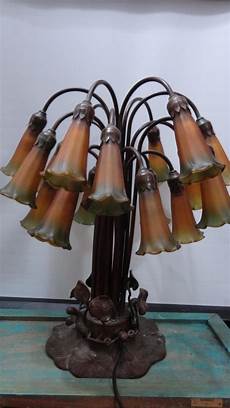 Tulip lamp