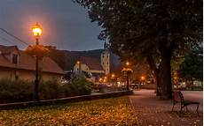 Woods lamp